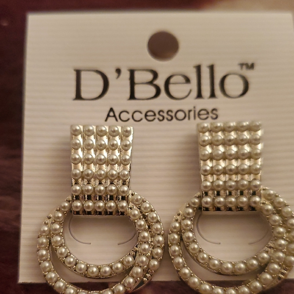 Silver Pearl Earrings